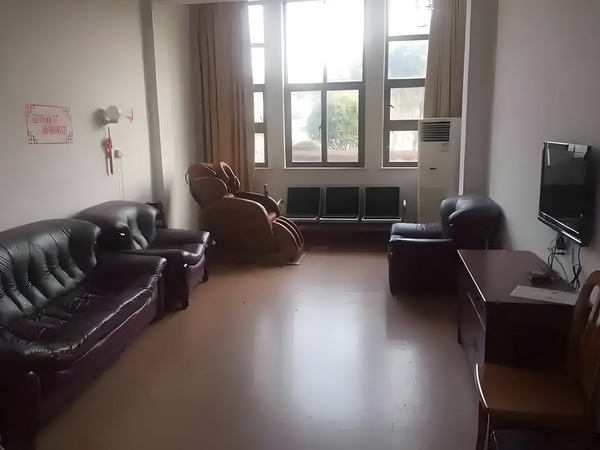 积分落户100_阿娇一个人独居北京3居室，自称比香港要便宜 阿娇一个人争或增强竞