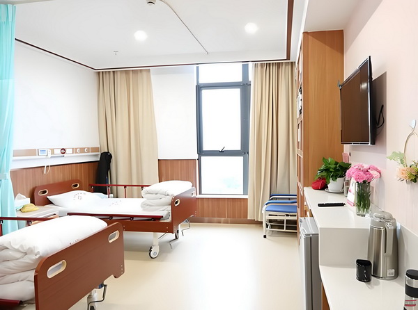 深圳入户2025办理_电影《神奇4侠：初露锋芒》票房破1000万 电影神奇4派出还到警所报